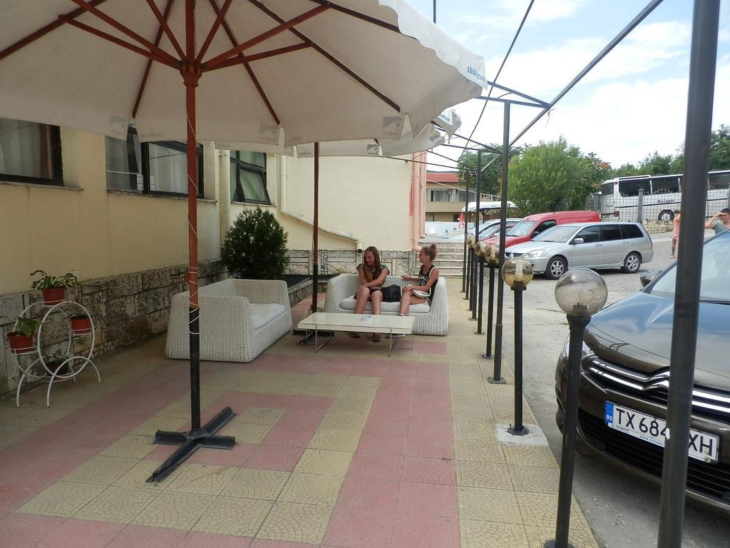 Olimpia Supersnab Hotel Balchik Exterior foto