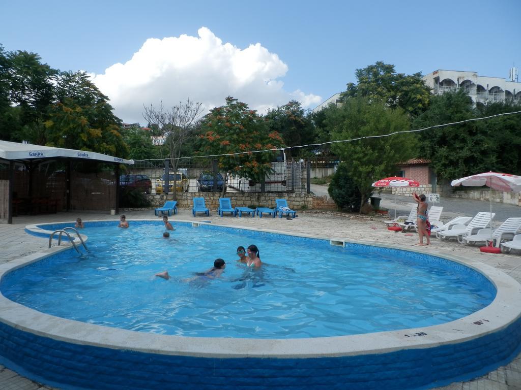 Olimpia Supersnab Hotel Balchik Exterior foto