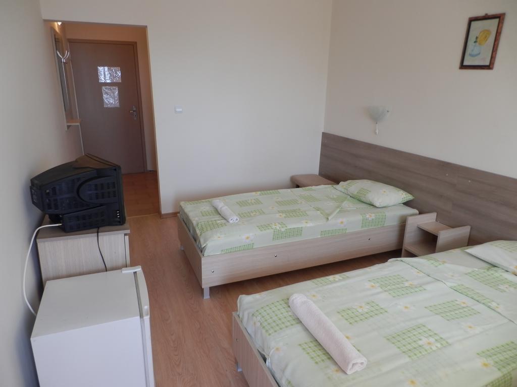 Olimpia Supersnab Hotel Balchik Quarto foto