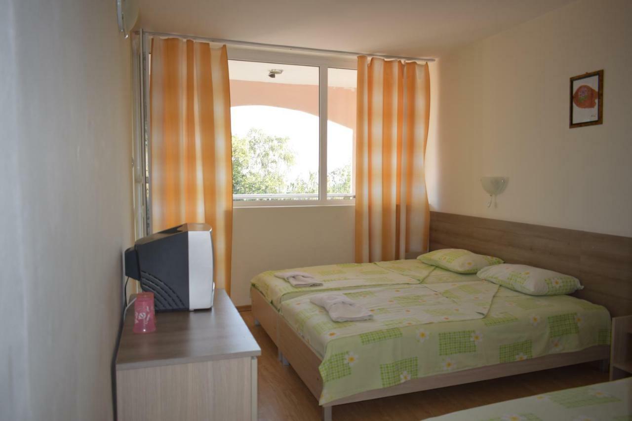 Olimpia Supersnab Hotel Balchik Exterior foto
